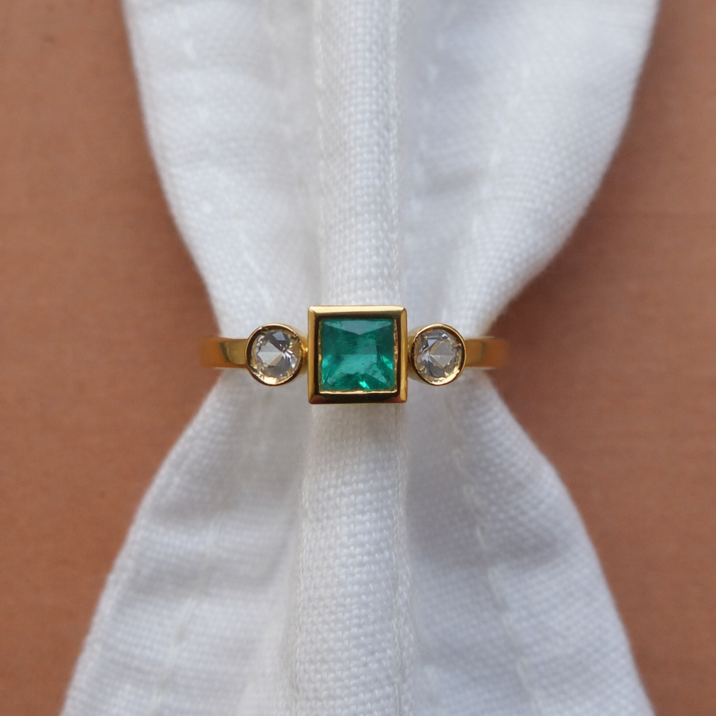 Anillo Esme