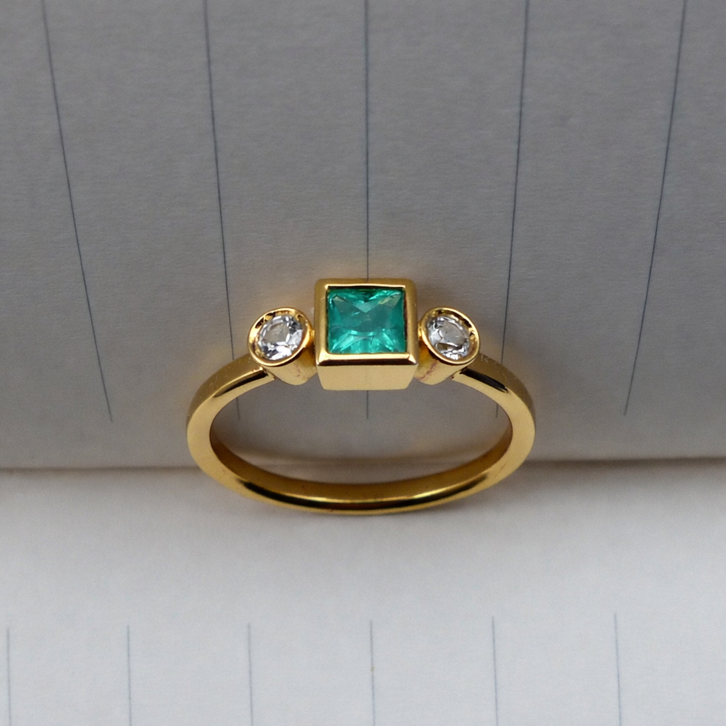 Anillo Esme